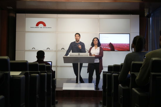 CatECP offifcials speak to the press at the Catalan parliament on February 19 2019 (by Mariona Puig)